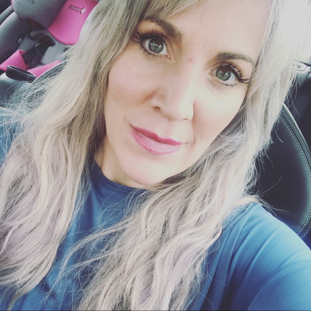 Meet your Posher, April